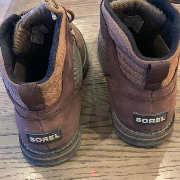 Men’s Sorel Boots in size 10 - Picture 3 of 5